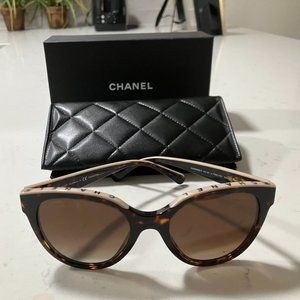 CHANEL Butterfly Sunglasses w/Case (Dark Tortoise & Beige)